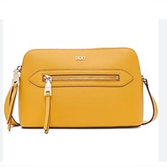 DKNY Classic Chelsea Dome Cbody - Picture 1 of 6